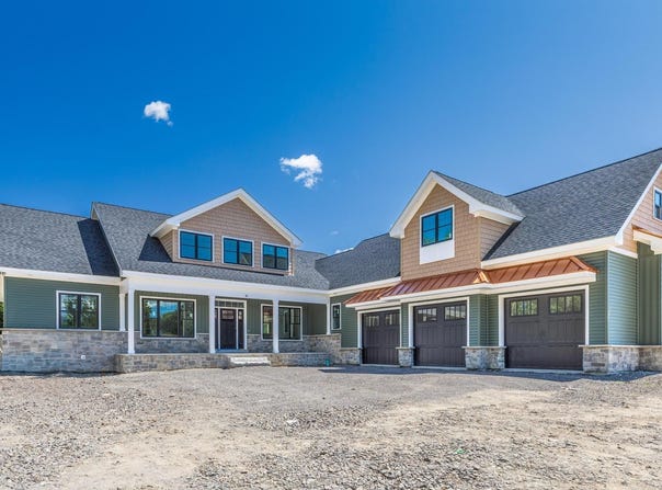 10 Shipwright Way, Newington, NH 03801