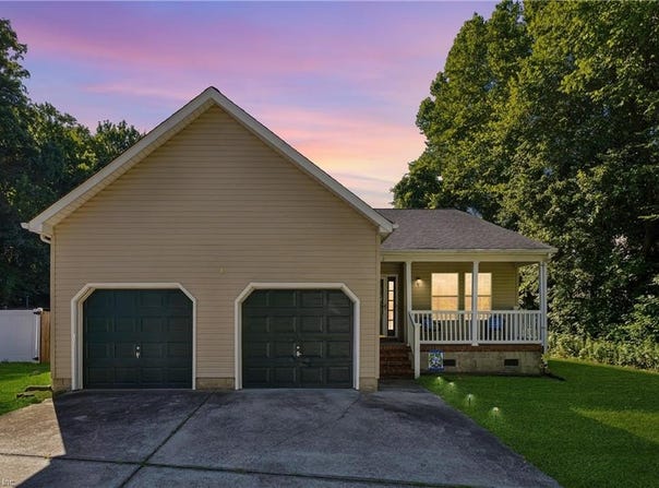 2 Stella June Lane, Hampton, VA 23666