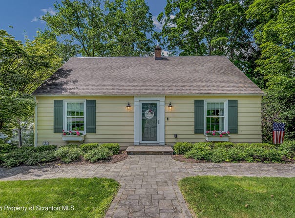 201 Ridge Street, Clarks Summit, PA 18411