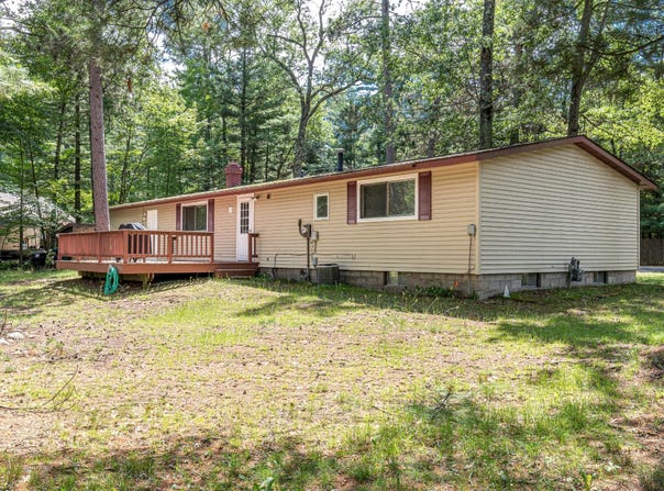 8256 CLAWSON DR, Minocqua, WI 54548
