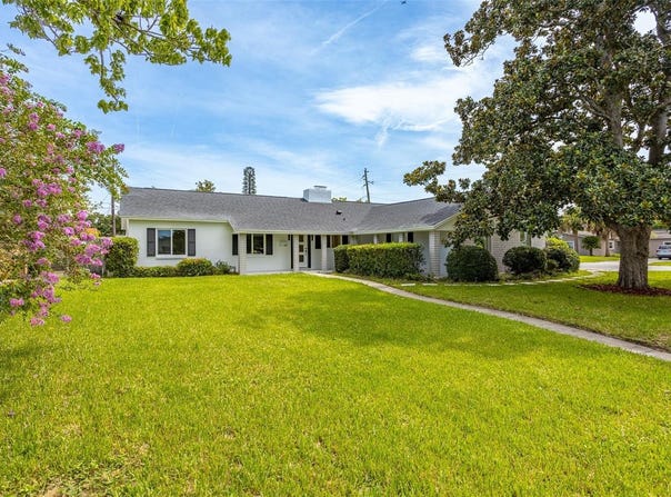 2201 SUNDERLAND ROAD, MAITLAND, FL 32751