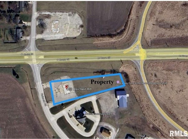100 N Reichert Road, Divernon, IL 62520