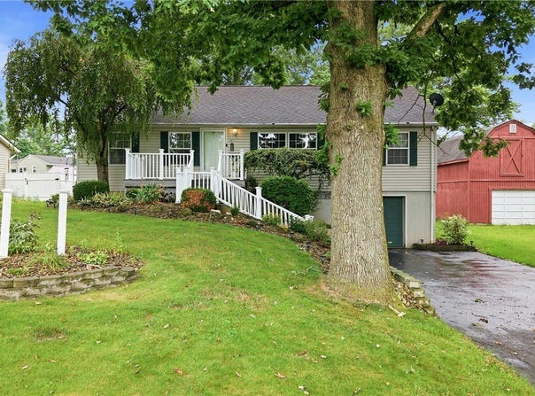 477 Erie Street, Hubbard, OH 44425