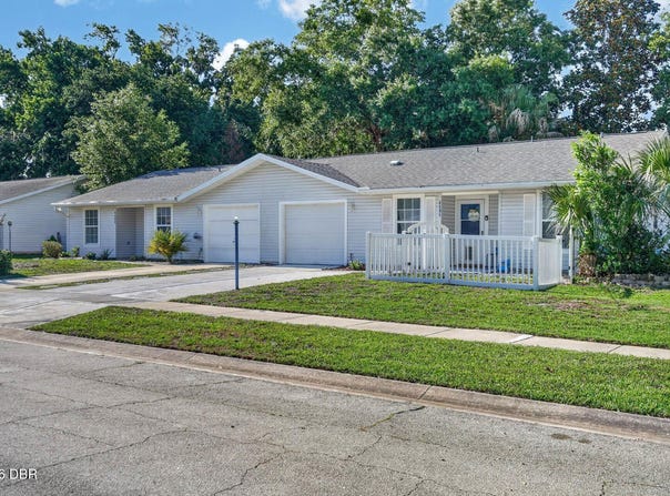 1131 Squirrel Nest Lane, Port Orange, FL 32129