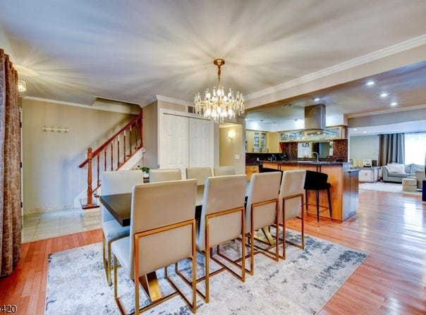 139 Donato Dr, Little Falls Twp., NJ 07424-1347