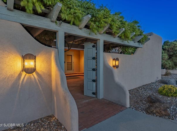 4102 ST MICHAELS Drive, Farmington, NM 87401