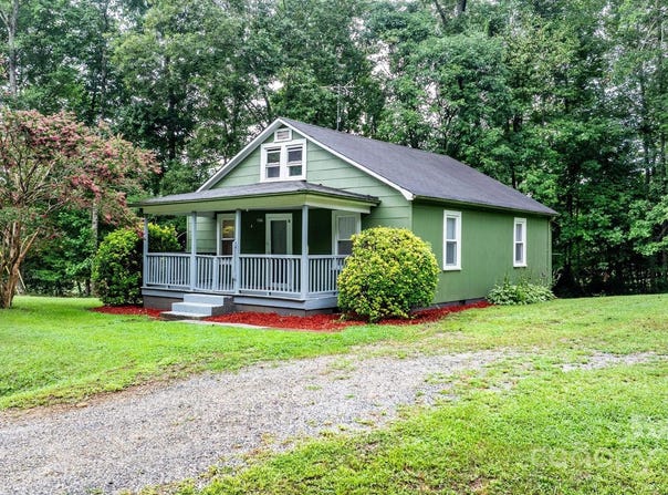 1277 Brush Mountain Road, Lenoir, NC 28645