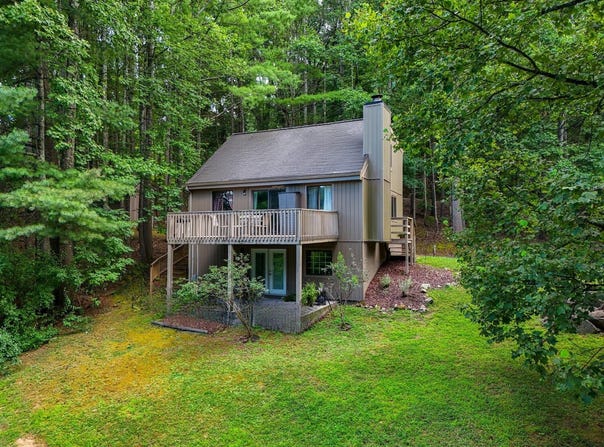 8664 Martins Creek RD, Roanoke, VA 24018