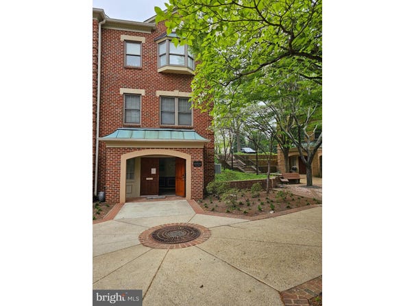 4200 EVERGREEN LANE, ANNANDALE, VA 22003