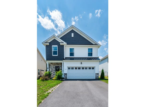 320 Bendelow Lane, Northampton, PA 18067