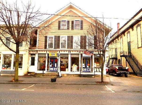 17-23 E Main St., Cambridge, NY 12816