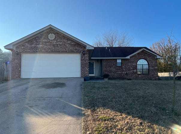 205 North 36th, Ozark, AR 72949