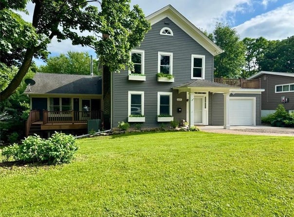 609 Willard Street W, Stillwater, MN 55082