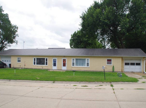 1314 & 1318 N C St, Broken Bow, NE 68822
