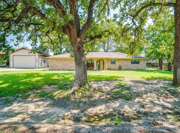 316 County Road 173, Gainesville, TX 76240