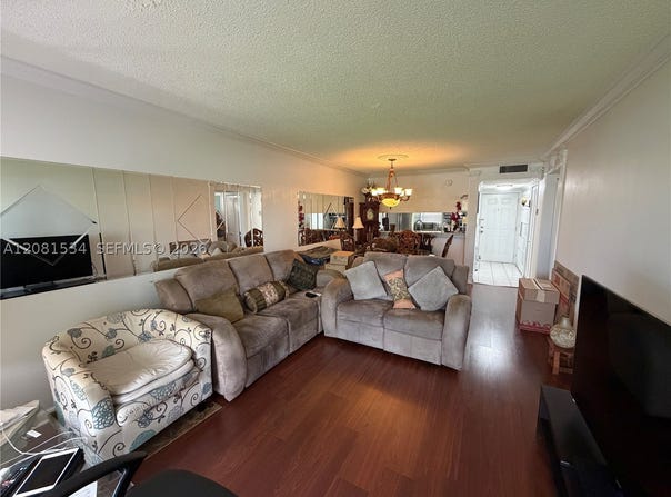 8600 N Sherman Cir, Miramar, FL 33025
