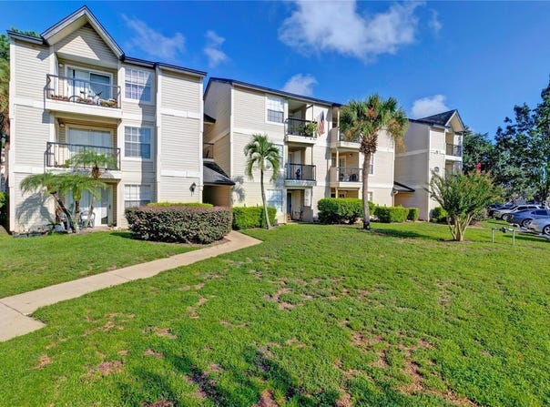 1964 LAKE ATRIUMS Circle, ORLANDO, FL 32839