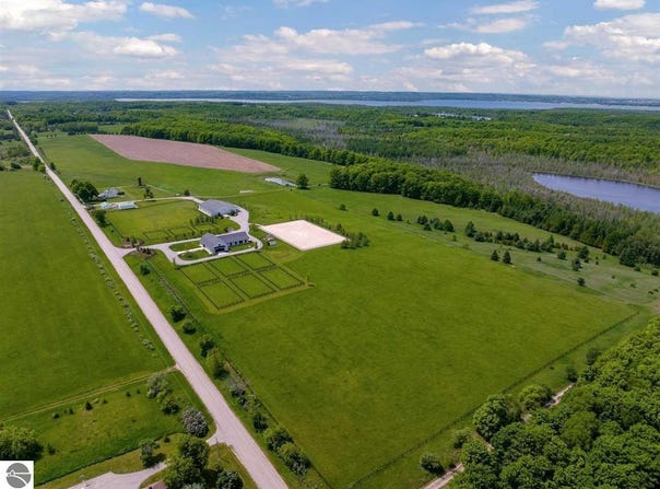 8843 & 8741 Burgess Road, Charlevoix, MI 49720