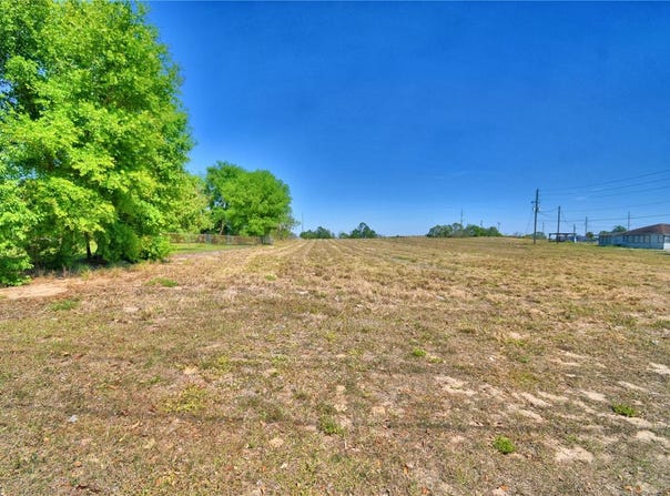744 N SCENIC HIGHWAY, FROSTPROOF, FL 33843