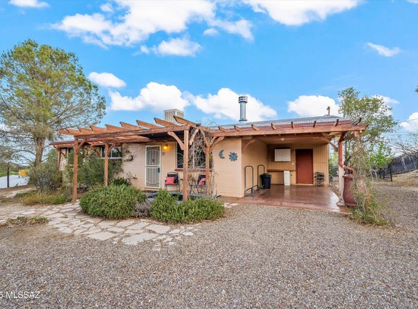 890 W Walnut Street, Oracle, AZ 85623