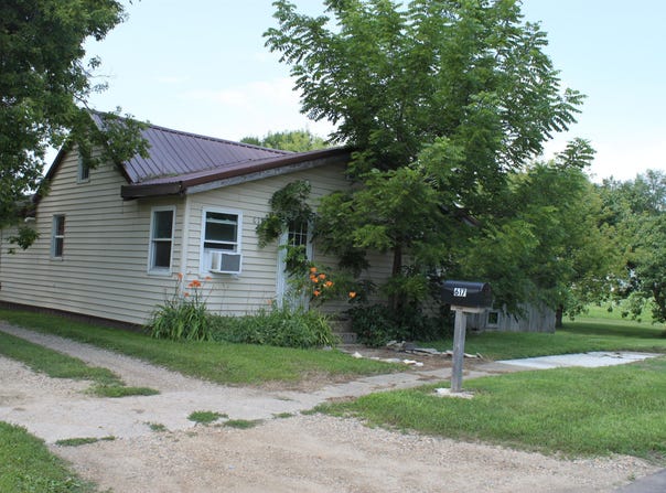 617 E 5th Street, Webster, SD 57274