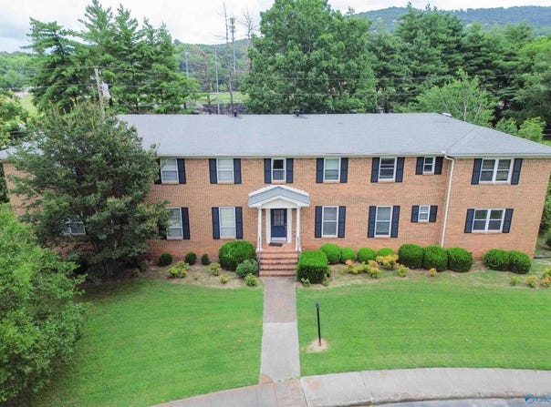 8206 SE Willowbrook Circle, Huntsville, AL 35802