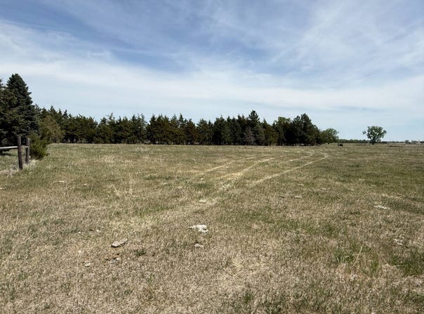5 +/- Acres, Holt County, Stuart, NE 68780