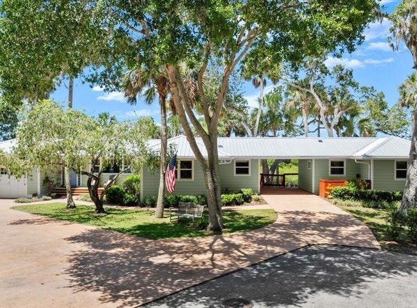 101 Azalea Circle, New Smyrna Beach, FL 32168
