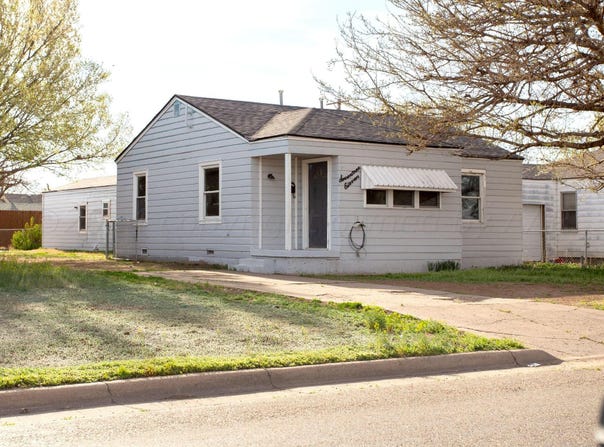 1711 S HIGHLAND Street, Amarillo, TX 79103-4824