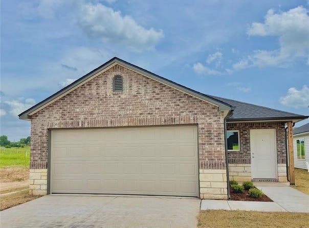 1064 Westbrook Boulevard, Purcell, OK 73080