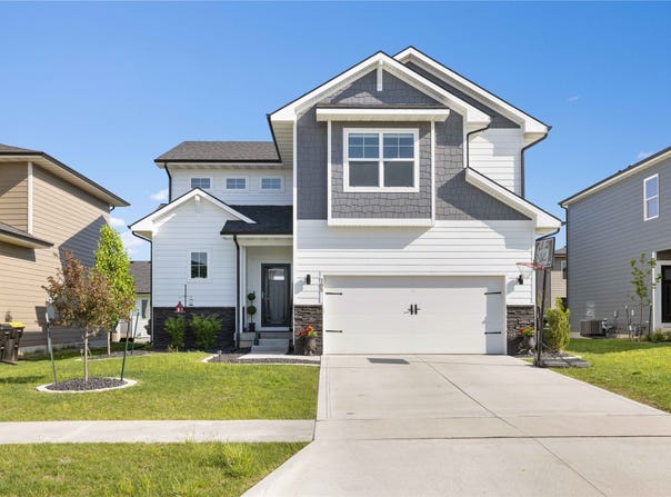 705 SE Booth Avenue, Waukee, IA 50263