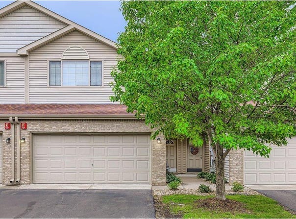 179 Stallion Lane, Circle Pines, MN 55014