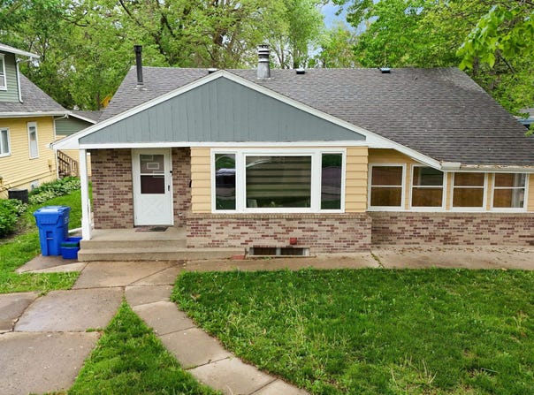 115 S Pine, Vermillion, SD 57069