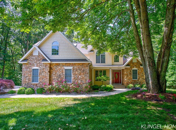 16192 Old Orchard Drive, Spring Lake, MI 49456