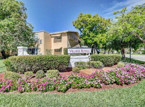 2152 NE 1st Way, Boynton Beach, FL 33435