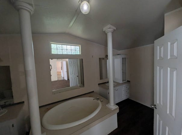 1773 Spinks Chapman Rd, Kilgore, TX 75662