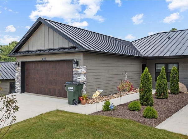 1031 Sycamore Lane, Millersburg, OH 44654