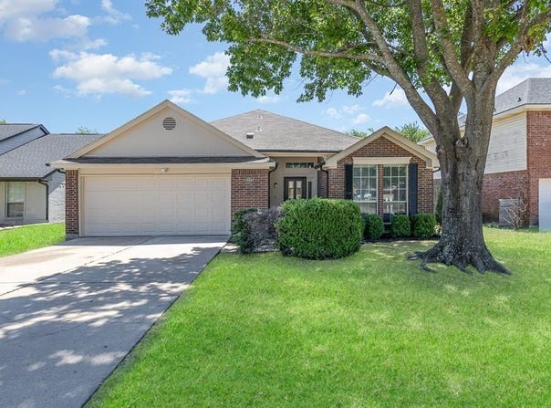104 Woodcreek Drive, Rockwall, TX 75032