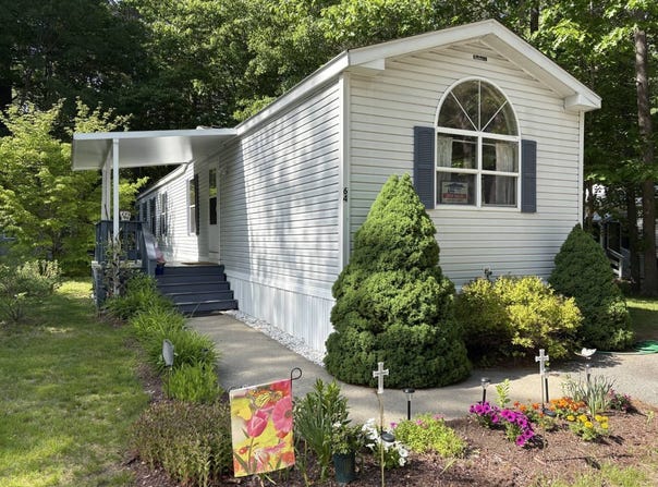 64 Maple Drive, Gorham, ME 04038