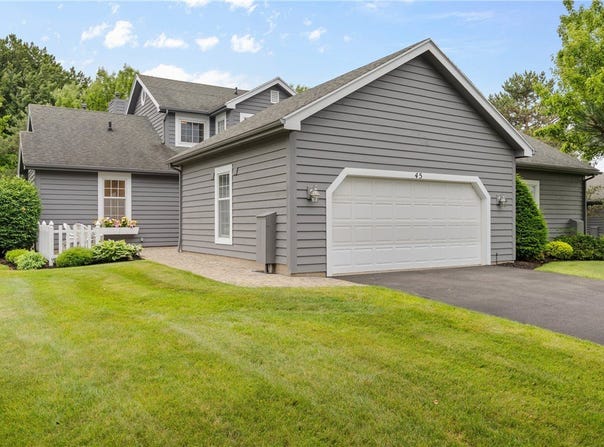 45 Seascape Drive, Rochester, NY 14612