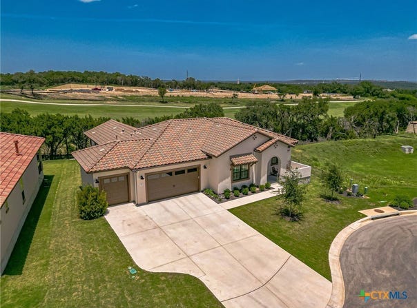 302 Sprinting Peak Drive, San Marcos, TX 78666