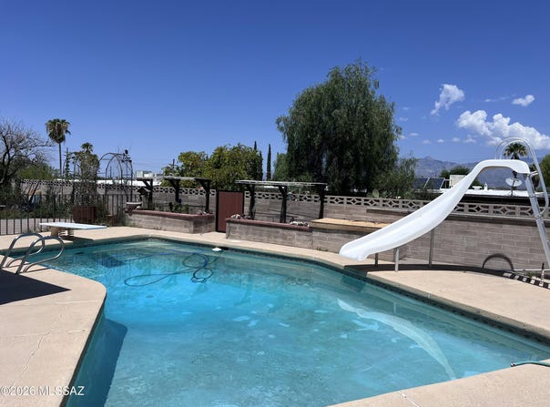 9541 E 30th Street, Tucson, AZ 85748