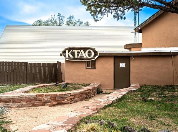 9 NM 150, El Prado, NM 87529