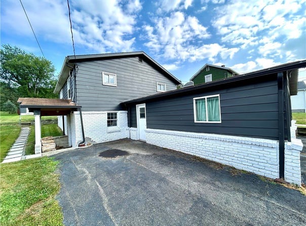 502 Ferguson Rd, Dunbar Twp, PA 15431