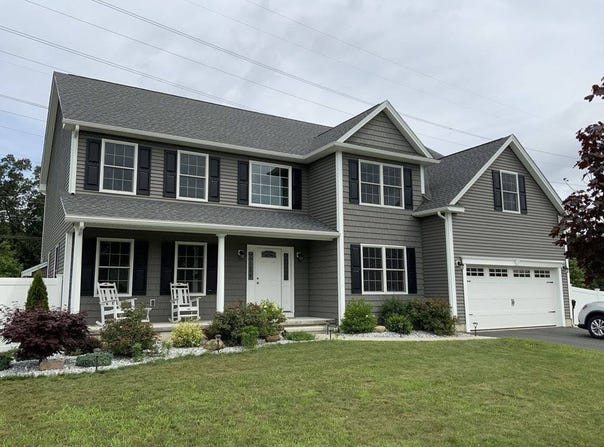 25 Damato Way, Agawam, MA 01001