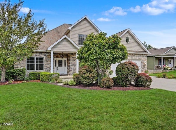 203 Azalea Drive, Mayfield, PA 18433