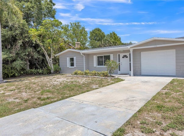 106 AVERY AVENUE, CRYSTAL BEACH, FL 34681