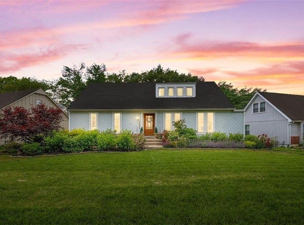 10236 Noland Road, Lenexa, KS 66215