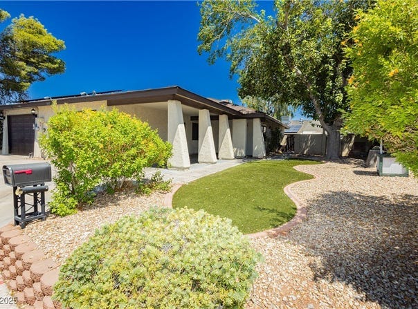3410 Pecos Way, Las Vegas, NV 89121