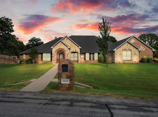 3810 Raintree Drive, Flower Mound, TX 75022